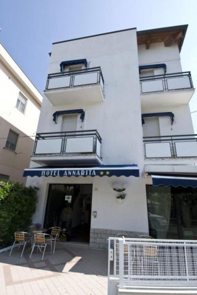 Hotel Annarita リミニ エクステリア 写真